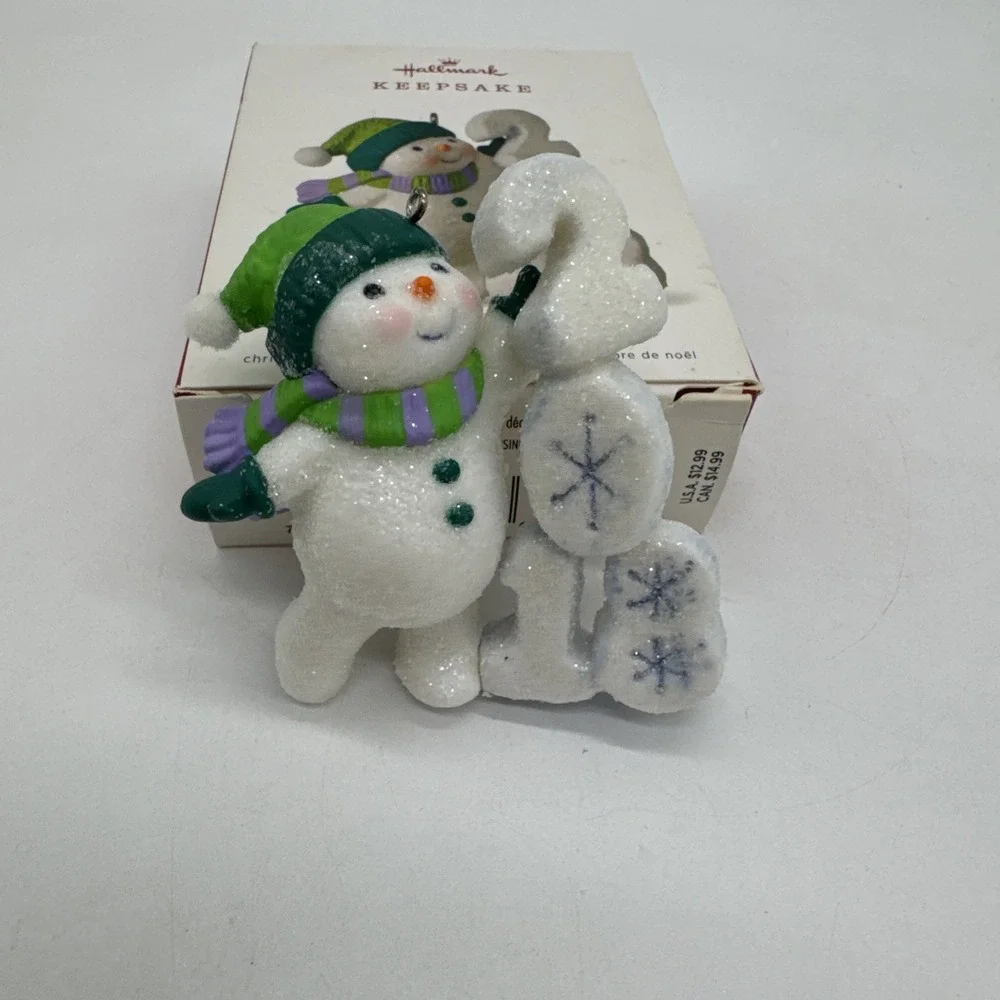 Hallmark Keepsake Frosty Fun Decade 2018 Christmas Ornament 11th in the Series